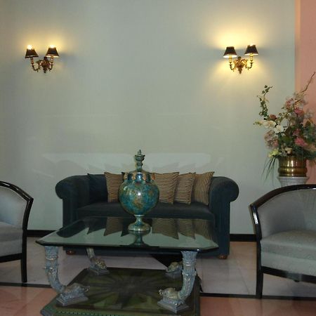 Ellinis Hotel Chrissi Akti Chania Exterior foto