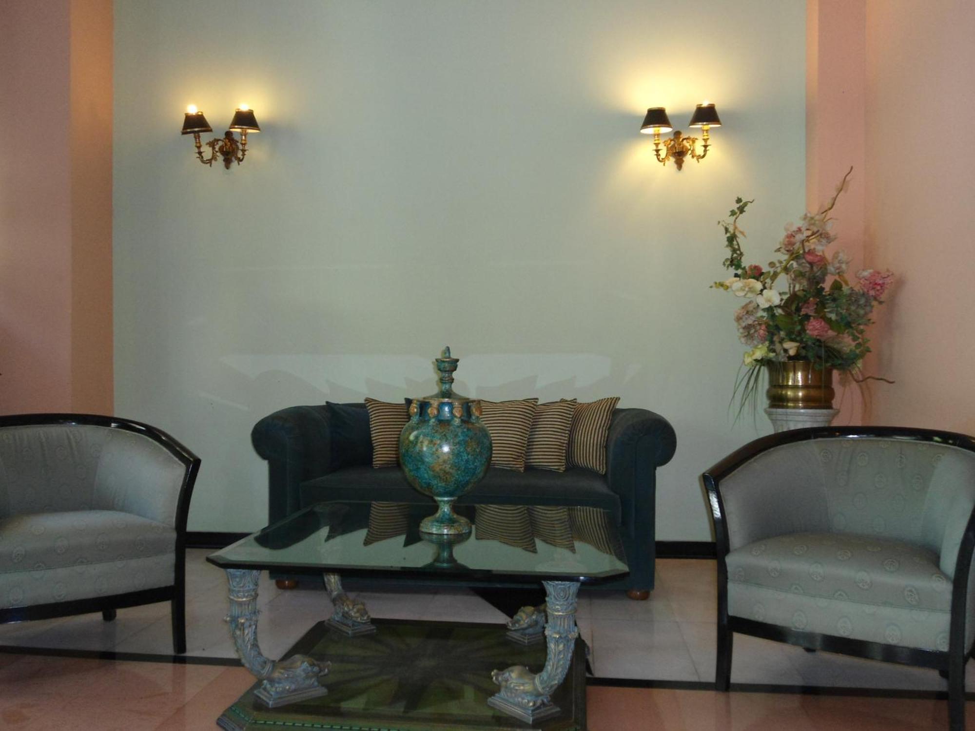 Ellinis Hotel Chrissi Akti Chania Exterior foto