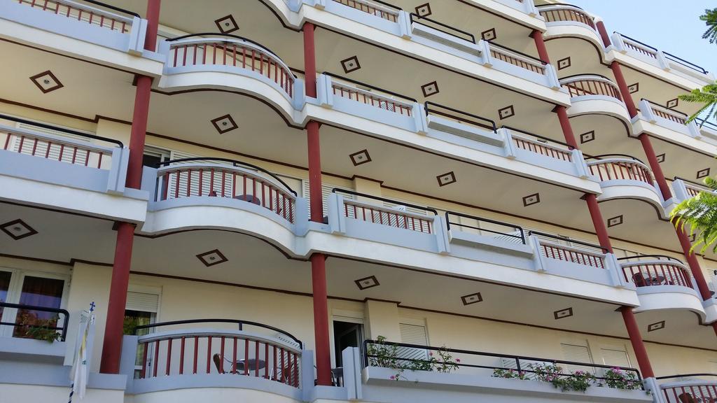 Ellinis Hotel Chrissi Akti Chania Exterior foto