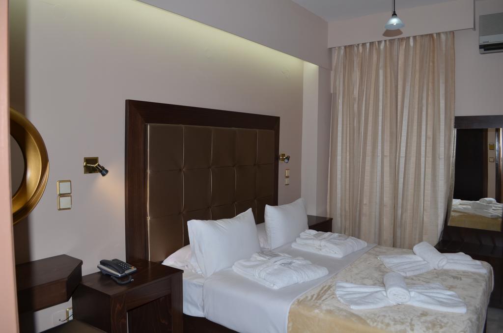 Ellinis Hotel Chrissi Akti Chania Exterior foto